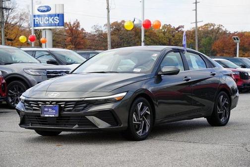 2024 Hyundai ELANTRA Limited