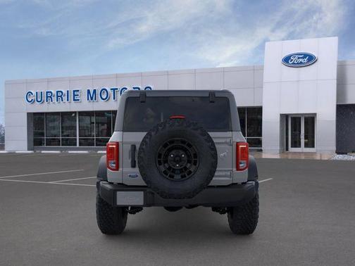 Avalanche Gray 2026 Ford Bronco Base