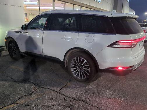 2023 Lincoln Aviator Standard AWD