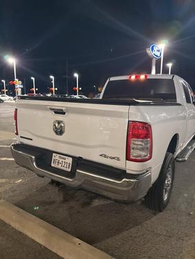 2019 RAM 2500 Big Horn Crew Cab 4x4 6'4' Box