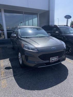 Magnetic Metallic 2020 Ford Escape SE