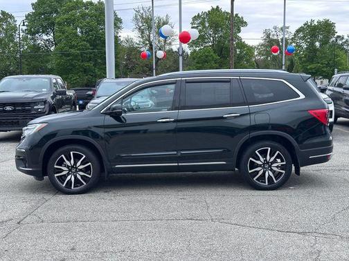Black Forest Pearl 2020 Honda Pilot AWD Elite