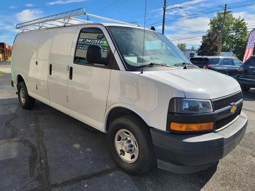 Summit White 2021 Chevrolet Express 2500 Work Van