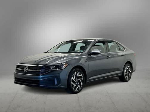 Platinum Gray Metallic 2022 Volkswagen Jetta 1.5T SEL