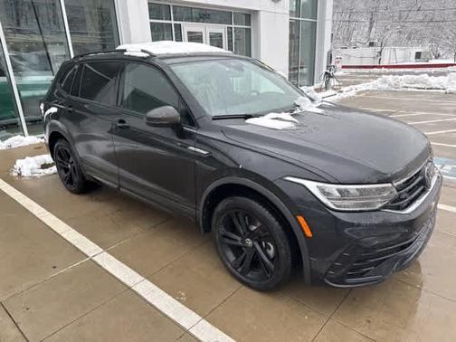 2024 Volkswagen Tiguan 2.0T SE R-Line Black