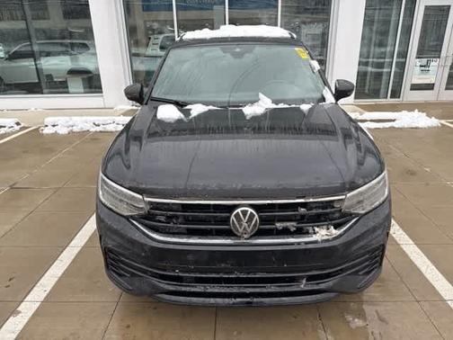 2024 Volkswagen Tiguan 2.0T SE R-Line Black