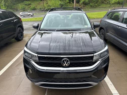 Deep Black Pearl Effect 2023 Volkswagen Taos 1.5T S