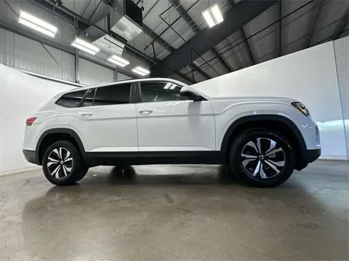 2025 Volkswagen Atlas 2.0T SE