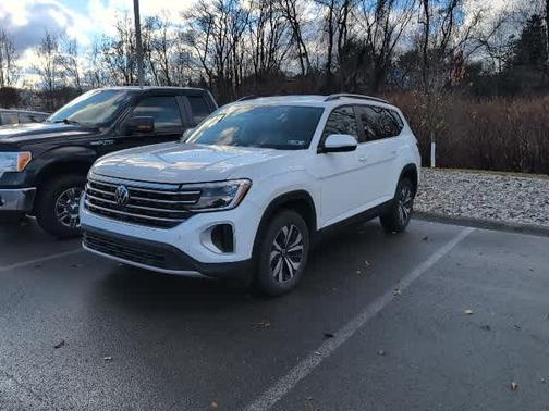 2025 Volkswagen Atlas 2.0T SE