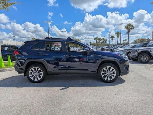 2025 Toyota RAV4 XLE Premium