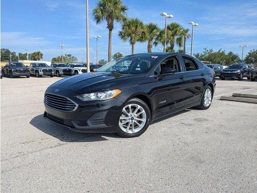 2019 Ford Fusion Hybrid SE