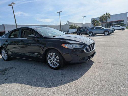2019 Ford Fusion Hybrid SE