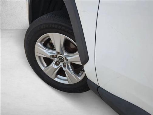 Super White 2020 Toyota RAV4 XLE