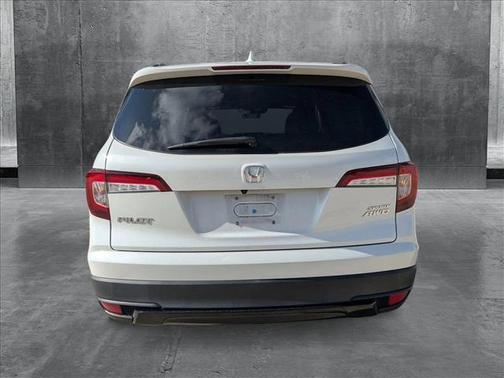 2022 Honda Pilot AWD Sport