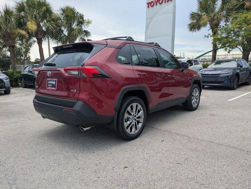 2025 Toyota RAV4 XLE Premium