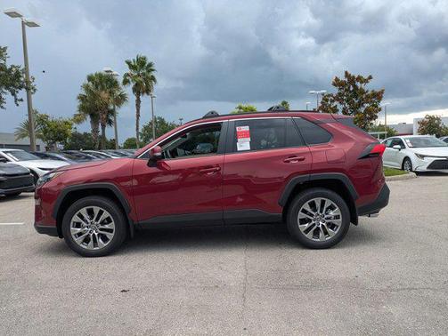 2025 Toyota RAV4 XLE Premium