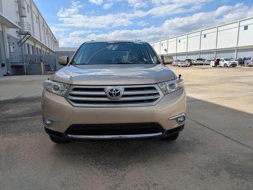 2013 Toyota Highlander SE