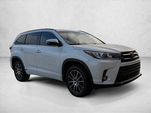 2018 Toyota Highlander SE