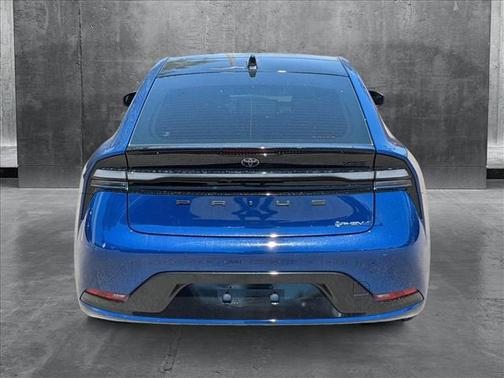 2025 Toyota Prius L