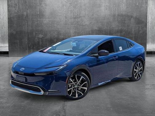 2025 Toyota Prius L
