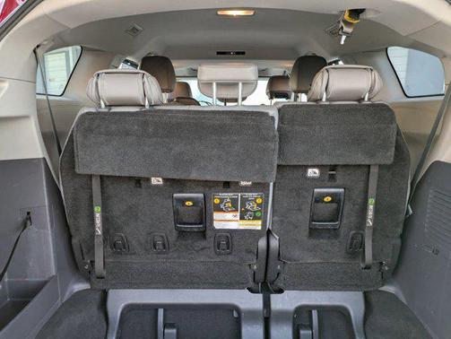 2022 Toyota Sienna XLE 8 Passenger