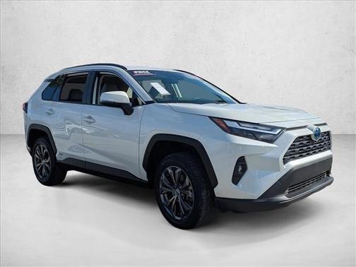 2022 Toyota RAV4 Hybrid XLE Premium