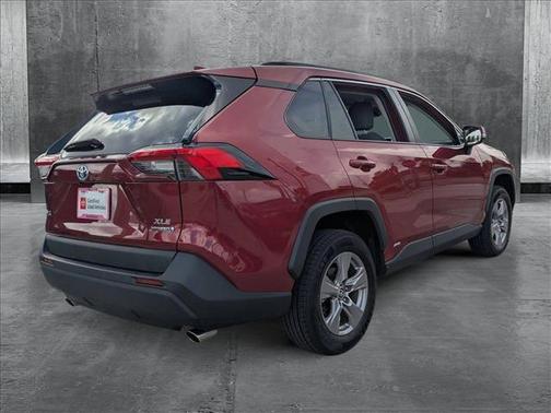 2023 Toyota RAV4 Hybrid XLE