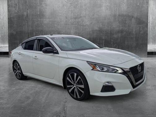 2019 Nissan Altima 2.0 SR