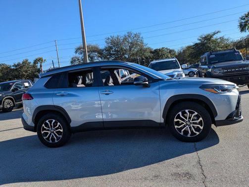 2025 Toyota Corolla Hybrid SE