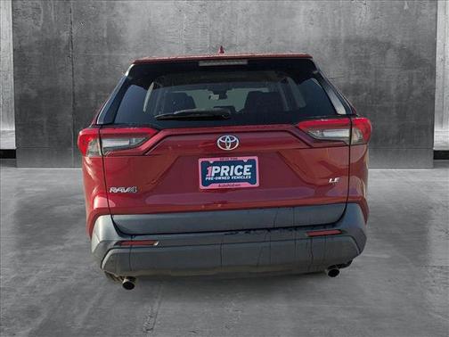 2020 Toyota RAV4 LE