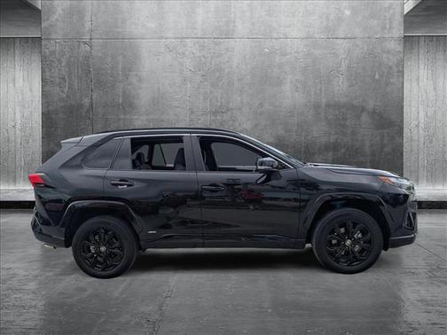 2023 Toyota RAV4 Hybrid SE