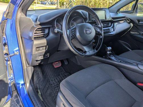 2018 Toyota C-HR XLE Premium