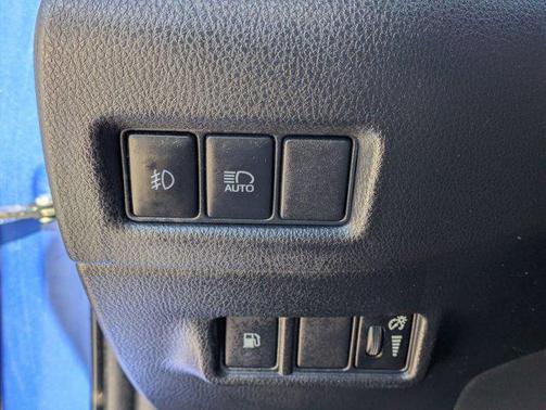 2018 Toyota C-HR XLE Premium