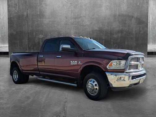 2018 RAM 3500 Laramie Crew Cab 4x4 8' Box