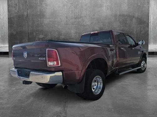 2018 RAM 3500 Laramie Crew Cab 4x4 8' Box