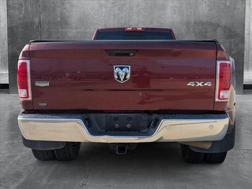 2018 RAM 3500 Laramie Crew Cab 4x4 8' Box