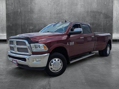 2018 RAM 3500 Laramie Crew Cab 4x4 8' Box