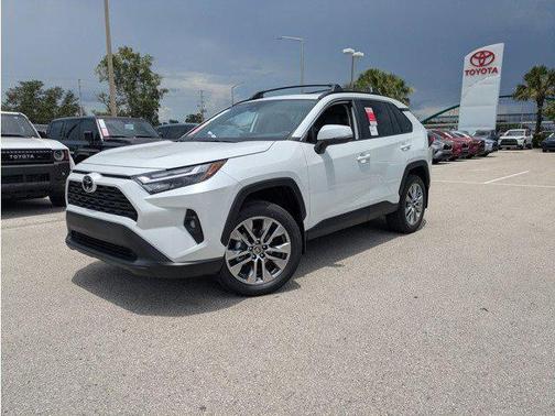 2025 Toyota RAV4 XLE Premium