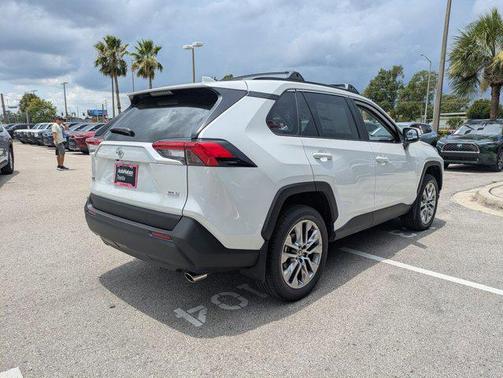 2025 Toyota RAV4 XLE Premium