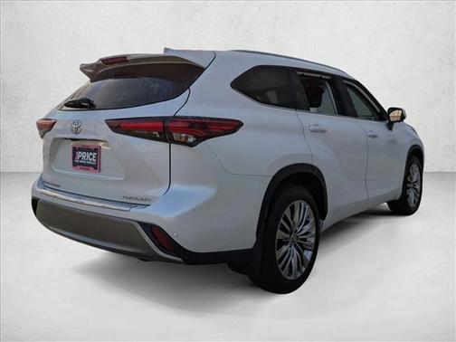 2024 Toyota Highlander Platinum
