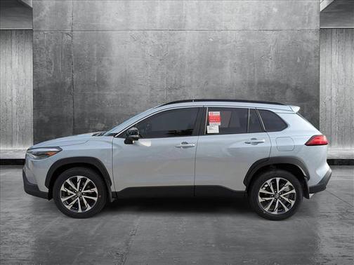 2025 Toyota Corolla Cross XLE