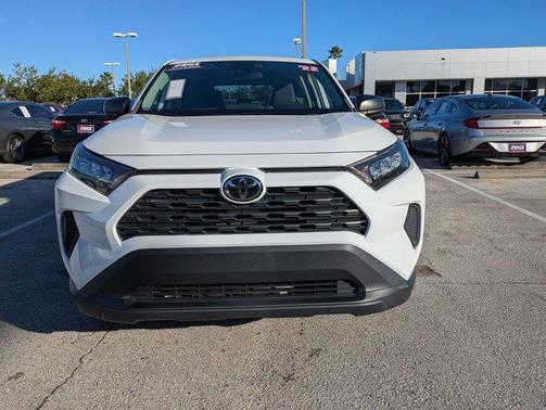 2022 Toyota RAV4 LE