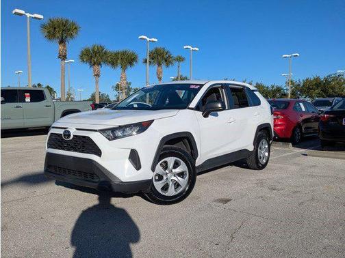 2022 Toyota RAV4 LE