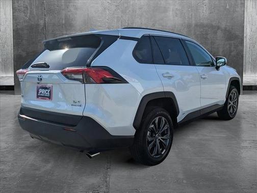 2023 Toyota RAV4 Hybrid XLE Premium