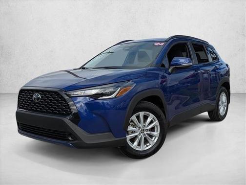 2024 Toyota Corolla Cross LE