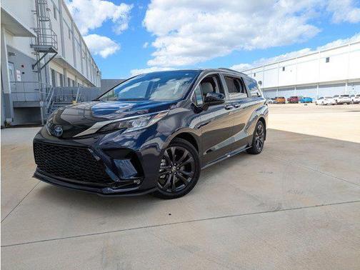 2024 Toyota Sienna XSE 7 Passenger
