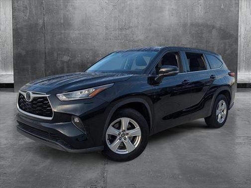 2020 Toyota Highlander LE