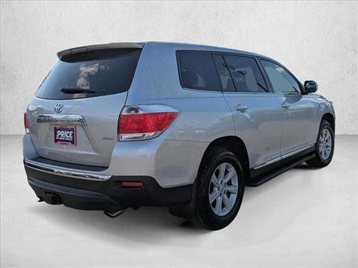 2013 Toyota Highlander SE