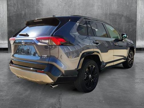 2025 Toyota RAV4 Hybrid SE