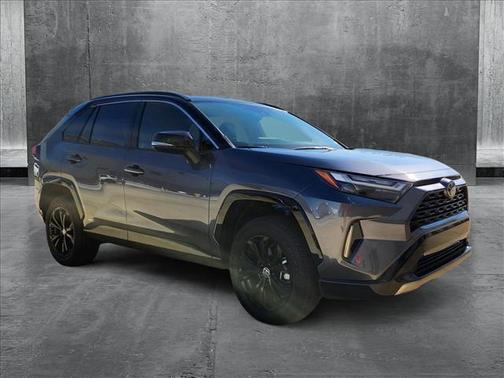 2025 Toyota RAV4 Hybrid SE